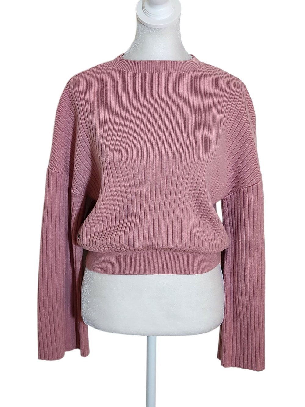 Fade by BKE Pink Ribbed Knit Cropped Sweater Size Medium
